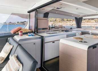 Rent a catamaran in Port Purcell, Joma Marina - Fountaine Pajot Aura 51 - 6 cab