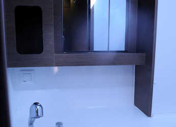 Alquilar catamarán en Nea Peramos - Lagoon 42