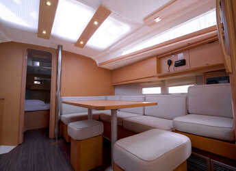 Louer voilier à D-Marin Marina Lefkas - Dufour 390