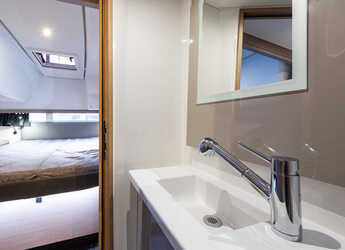 Rent a catamaran in D-Marin Marina Lefkas - Isla 40