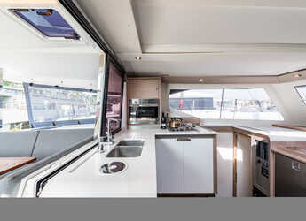 Rent a catamaran in D-Marin Marina Lefkas - Isla 40