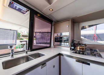 Rent a catamaran in D-Marin Marina Lefkas - Isla 40