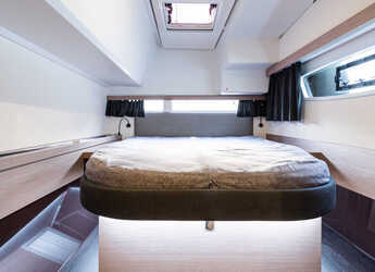 Rent a catamaran in D-Marin Marina Lefkas - Isla 40