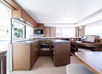 Rent a catamaran in D-Marin Marina Lefkas - Lagoon 450 F