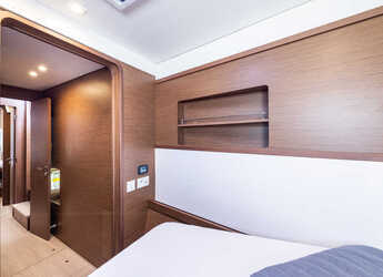 Rent a catamaran in D-Marin Marina Lefkas - Lagoon 450 F