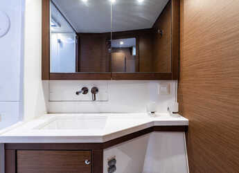 Rent a catamaran in D-Marin Marina Lefkas - Lagoon 450 F