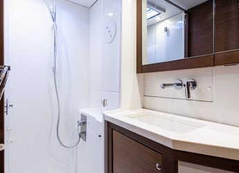 Rent a catamaran in D-Marin Marina Lefkas - Lagoon 450 F