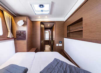 Rent a catamaran in D-Marin Marina Lefkas - Lagoon 450 F