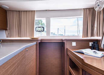 Rent a catamaran in D-Marin Marina Lefkas - Lagoon 450 F