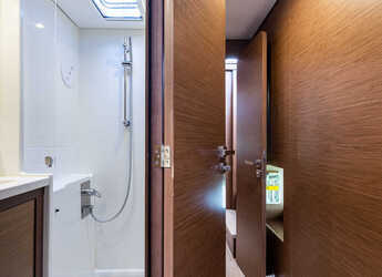 Rent a catamaran in D-Marin Marina Lefkas - Lagoon 450 F