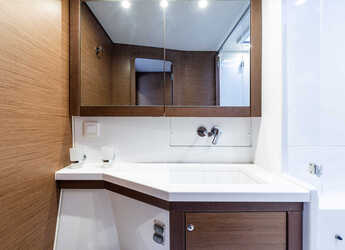 Rent a catamaran in D-Marin Marina Lefkas - Lagoon 450 F