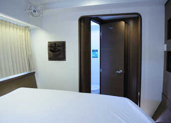 Rent a catamaran in D-Marin Marina Lefkas - Lagoon 42