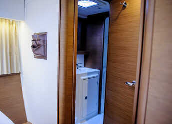 Rent a catamaran in D-Marin Marina Lefkas - Lagoon 42