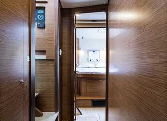 Rent a catamaran in Nea Peramos - Lagoon 42