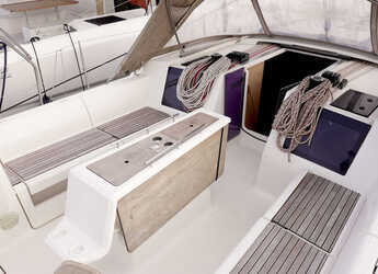 Rent a sailboat in D-Marin Lefkas Marina - Dufour 412 Grand large