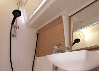 Rent a sailboat in D-Marin Lefkas Marina - Dufour 412 Grand large