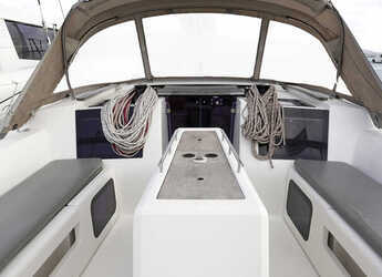 Rent a sailboat in D-Marin Lefkas Marina - Dufour 412 Grand large