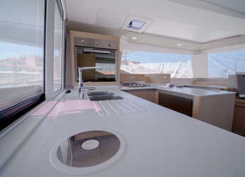 Rent a catamaran in D-Marin Marina Lefkas - Astréa 42