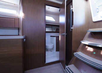 Rent a sailboat in D-Marin Lefkas Marina - Oceanis 40.1