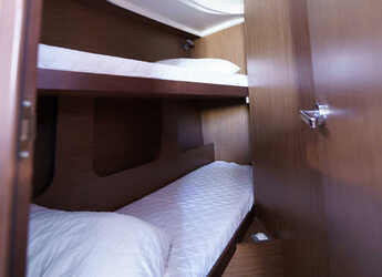 Rent a sailboat in D-Marin Lefkas Marina - Oceanis 40.1