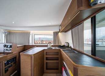 Rent a catamaran in D-Marin Marina Lefkas - Lagoon 42