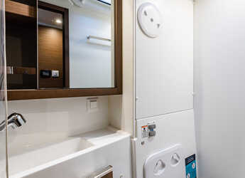 Rent a catamaran in D-Marin Marina Lefkas - Lagoon 40