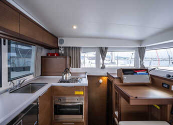 Rent a catamaran in D-Marin Marina Lefkas - Lagoon 40