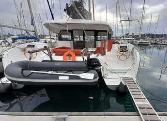 Louer catamaran à Lavrion Marina - Excess 11