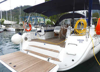Rent a sailboat in Lavrion Marina - Bavaria Cruiser 51