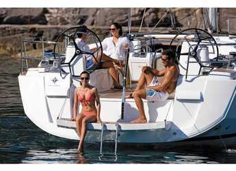 Rent a sailboat in Mykonos Marina - Sun Odyssey 519