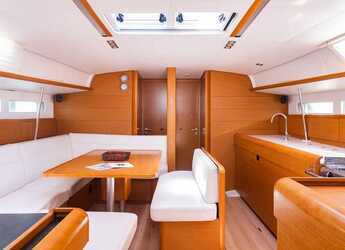 Rent a sailboat in Lefkas Marina - Sun Odyssey 440