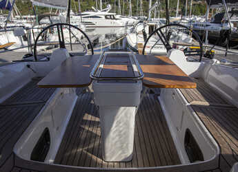 Chartern Sie segelboot in Marina Polesana - Elan  Impression 45.1