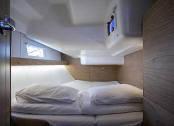 Chartern Sie segelboot in Marina Polesana - Elan  Impression 45.1