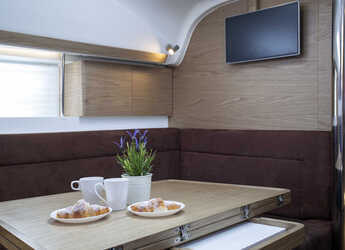 Chartern Sie segelboot in Marina Polesana - Elan  Impression 45.1