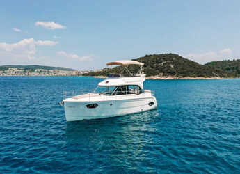 Chartern Sie motorboot in Marina Drage - Bavaria E40 Fly