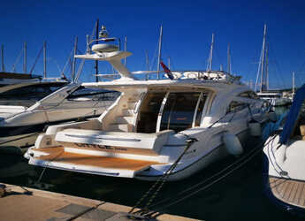 Chartern Sie motorboot in Marina Drage - Sealine F34