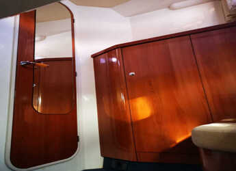 Chartern Sie motorboot in Marina Drage - Sealine F34