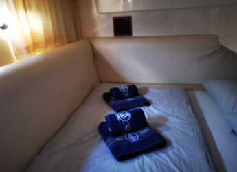 Chartern Sie motorboot in Marina Drage - Sealine F34