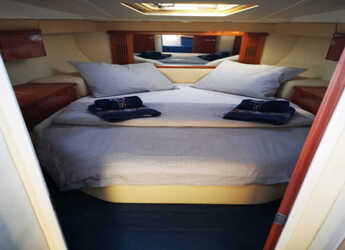 Chartern Sie motorboot in Marina Drage - Sealine F34