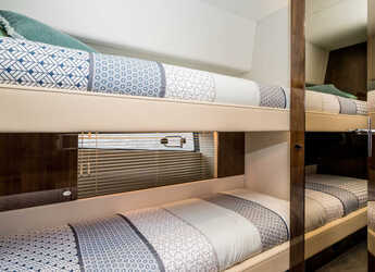 Chartern Sie motorboot in Marina Drage - Fairline Squadron 50