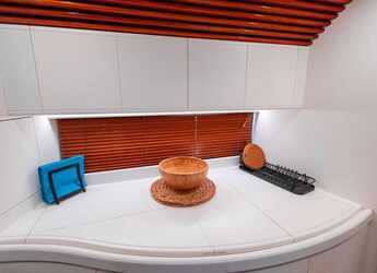 Rent a yacht in Athens Marina - Pershing 52