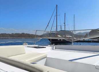 Alquilar catamarán en Nidri Marine - Bali 4.2