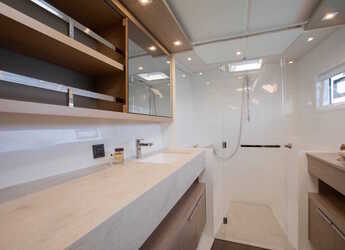 Rent a catamaran in Porto Capo d'Orlando Marina - Lagoon 46