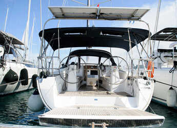 Rent a sailboat in Kavala - Marina Perigialiou - Bavaria 40 Cruiser