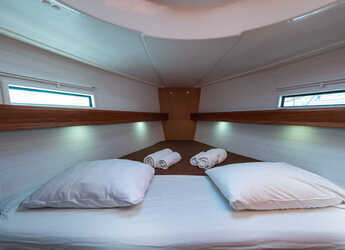 Rent a sailboat in Kavala - Marina Perigialiou - Bavaria 40 Cruiser