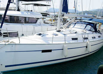 Rent a sailboat in Kavala - Marina Perigialiou - Bavaria 40 Cruiser