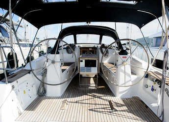 Rent a sailboat in Kavala - Marina Perigialiou - Bavaria 40 Cruiser