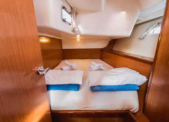 Rent a sailboat in Kavala - Marina Perigialiou - Oceanis 46