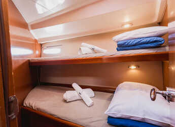 Rent a sailboat in Kavala - Marina Perigialiou - Oceanis 46