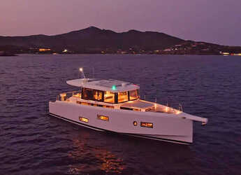 Chartern Sie yacht in Mykonos Marina - Omikron OT60